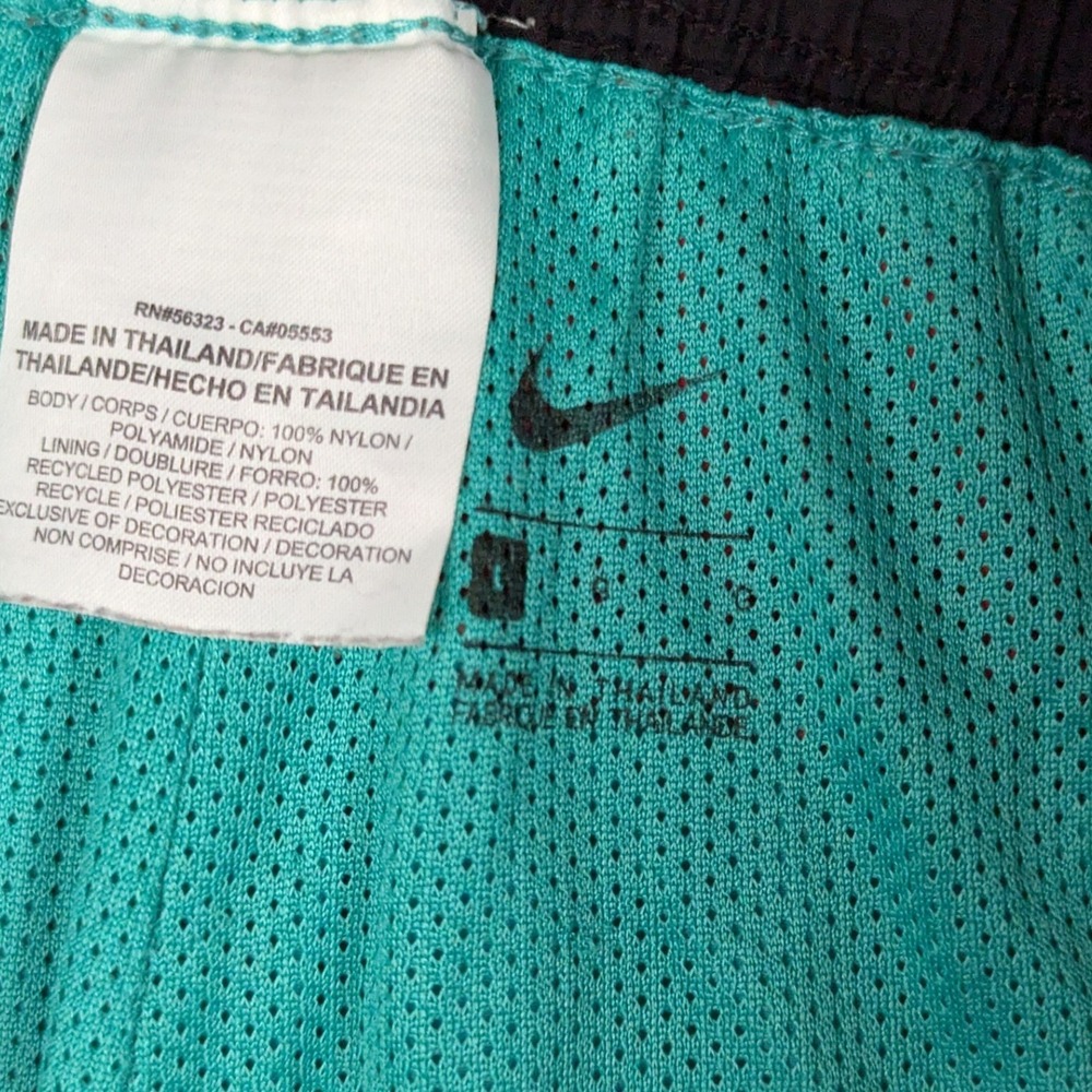 Nike Mens Colorblock Nylon Mesh Lined Athletic Shorts Teal Red Black Large - Picture 2 of 10